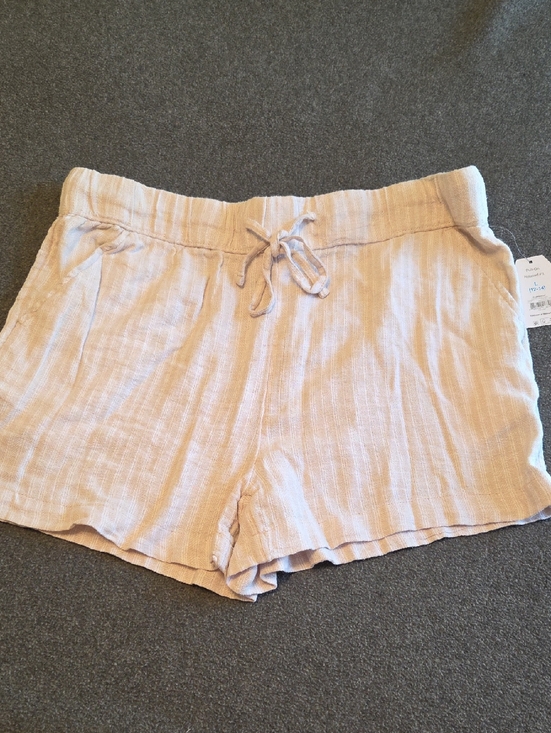 Time and Tru Pants - Time and Tru Light Beige High-Waist Drawstring Linen-Blend Shorts NWT